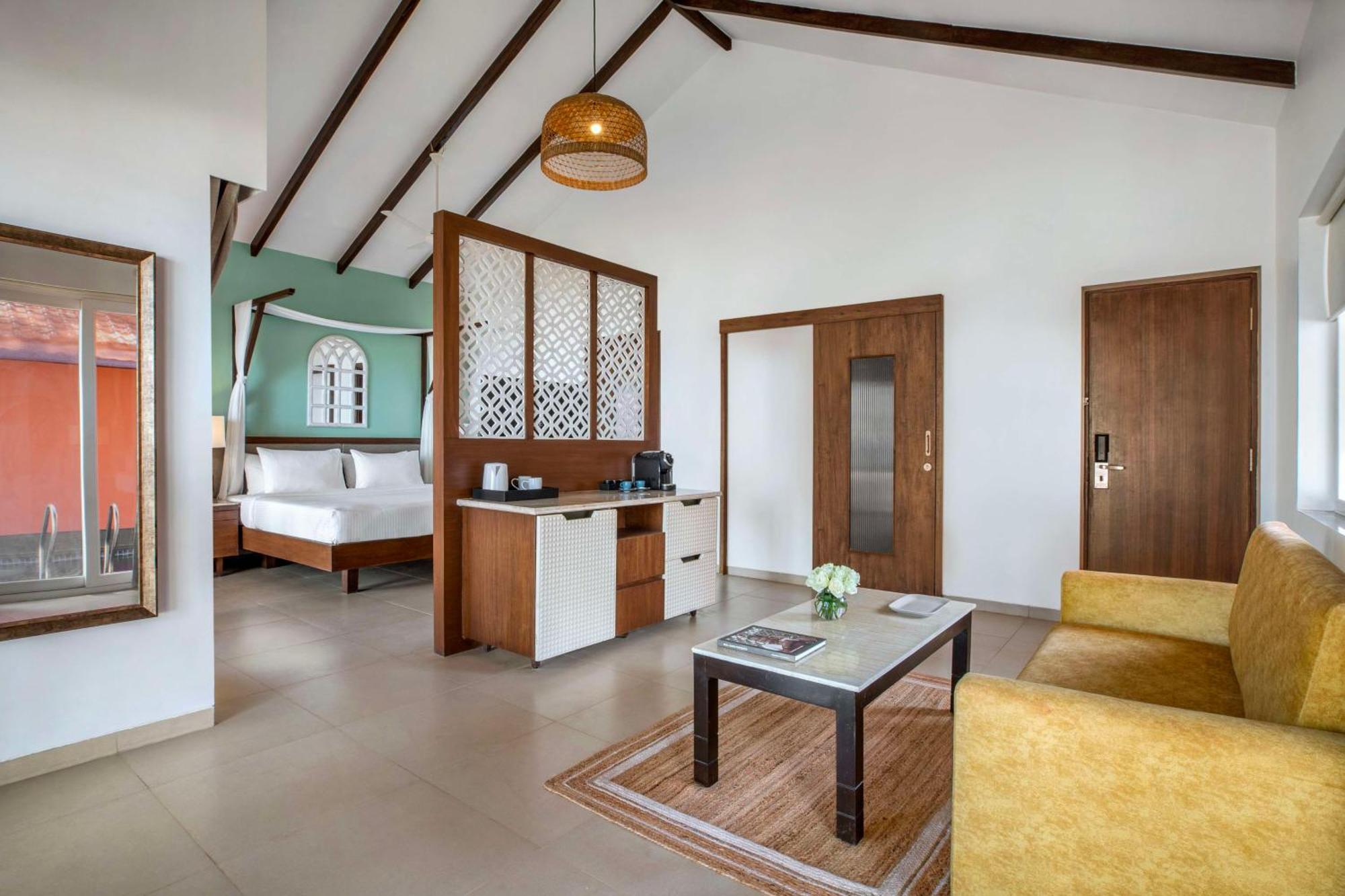 Mandrem Beach Resort, A Member Of Radisson Individuals Retreat Exterior foto