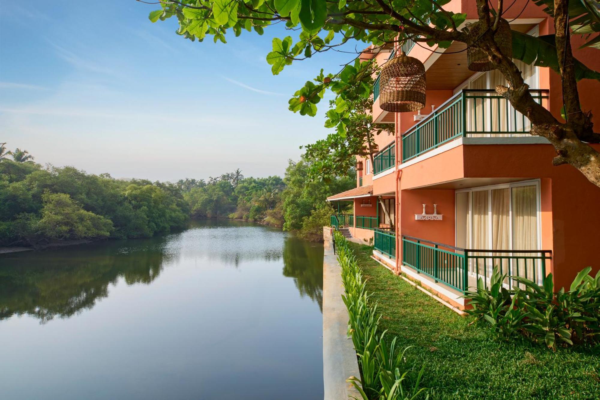 Mandrem Beach Resort, A Member Of Radisson Individuals Retreat Exterior foto